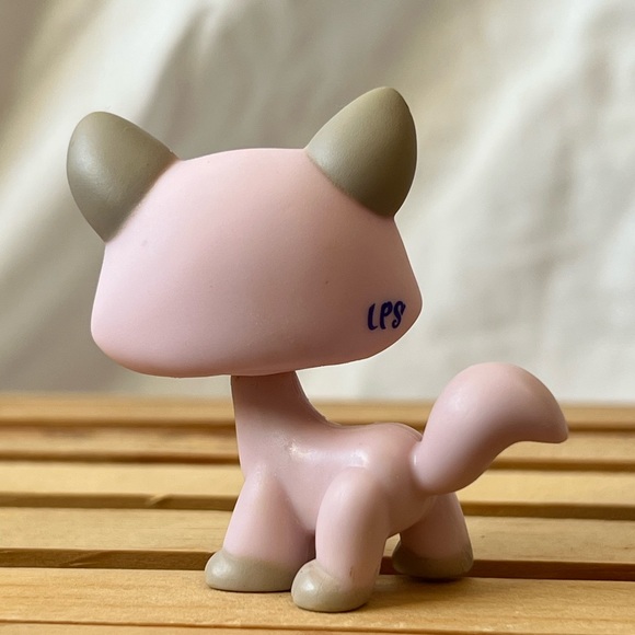Cat #1326 Littlest Pet Shop - Picture 3 of 6